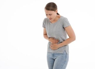 Jak objawiają się kamienie nerkowe i jak je leczyć? Kolka nerkowa jest pierwszym objawem kamieni nerkowych