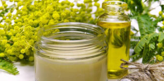 Jak i kiedy stosować kremy i żele pod oczy