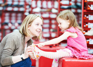 Jak wybrać odpowiednie buty dziecięce? Jak wybrać odpowiednie buty dziecięce