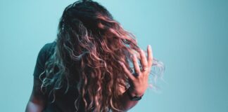 Lokowanie włosów krok po kroku