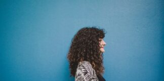 Co to jest lokowanie włosów i jak działa?