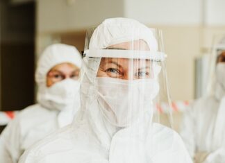 Jak zrobić maseczkę z kawy na twarz?